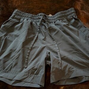 Mondetta Women's Gray Athletic Shorts